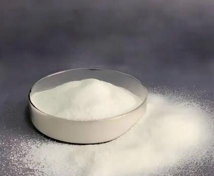 氫氧化鈣與空氣中的二氧化碳反應(yīng)會生成什么?